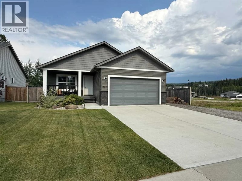 223 Eaton Drive, Hinton, Alberta, T7V0A1, Hinton, Alberta — photo 1 of 5