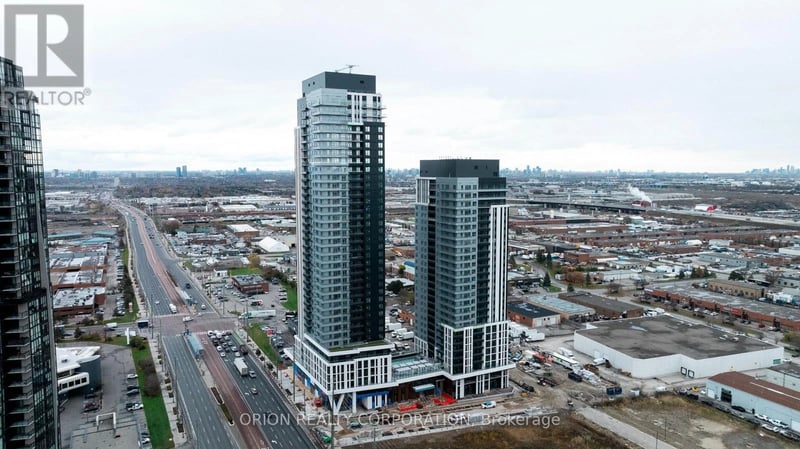 #211 5 Meadowdale Road, Vaughan (Vaughan Corporate Centre), Ontario, L4K0C7, Vaughan (Vaughan Corporate Centre), Ontario — photo 1 of 5
