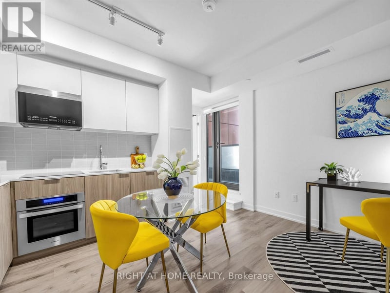 #723 28 Eastern Avenue, Toronto (Moss Park), Ontario, M5A0Y2, Toronto (Moss Park), Ontario — photo 1 of 5