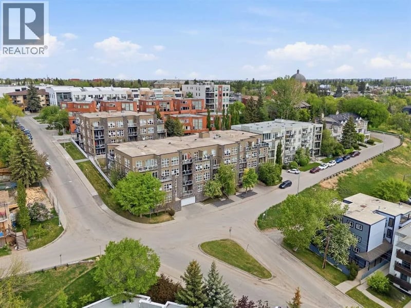 532 5 Avenue Northeast, Calgary, Alberta, T2E0L2, Calgary, Alberta — photo 1 of 5