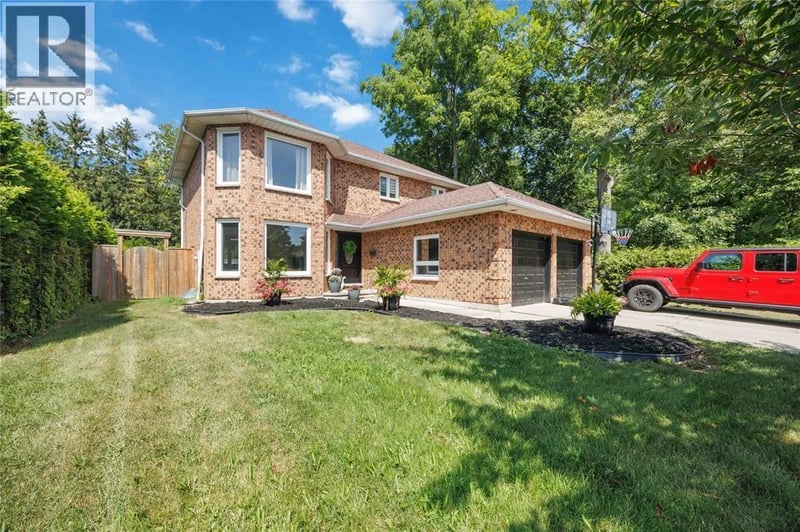 2468 Hamilton Road, Sarnia, Ontario, N0N1C0, Sarnia, Ontario — photo 1 of 5