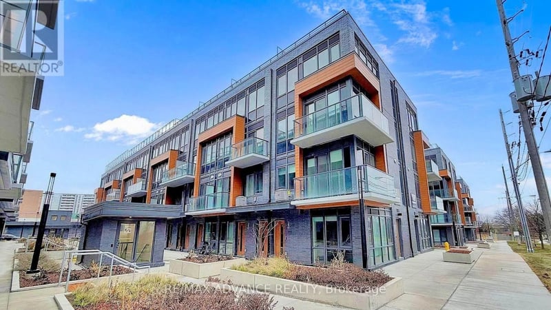 #3 75 Curlew Drive, Toronto (Parkwoods-Donalda), Ontario, M3A0A9, Toronto (Parkwoods-Donalda), Ontario — photo 1 of 5