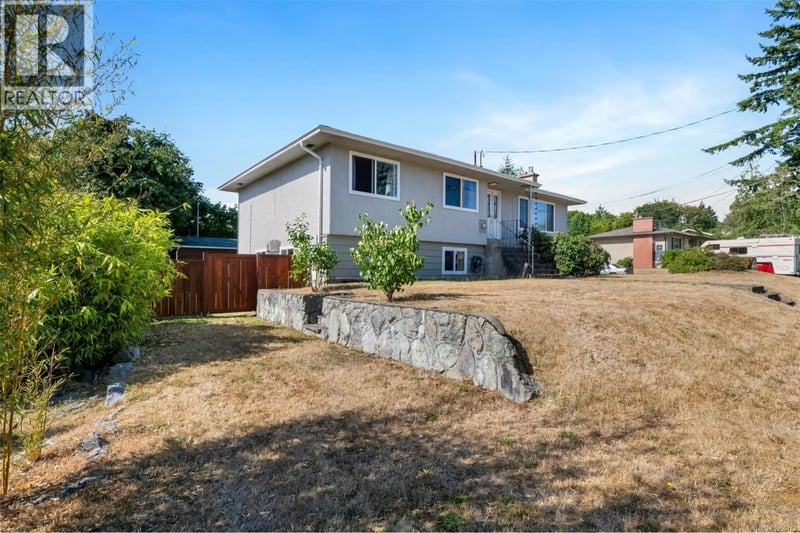 3060 George Street, Duncan, British Columbia, V9L2B2, Duncan, British Columbia — photo 1 of 5