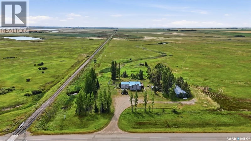 Perron Acreage, Reford Rm No. 379, Saskatchewan, S0K4W0, Reford Rm No. 379, Saskatchewan — photo 1 of 5