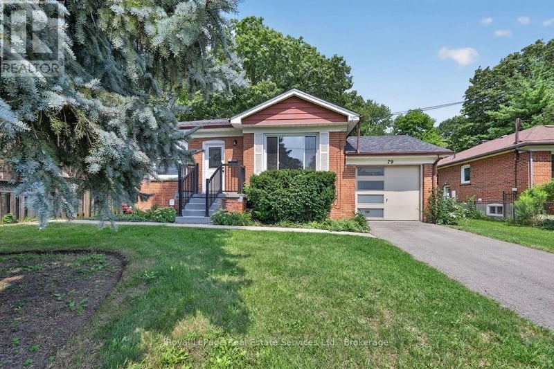 #Main 79 Kingswood Road, Oakville (CO Central), Ontario, L6K2E2, Oakville (CO Central), Ontario — photo 1 of 5