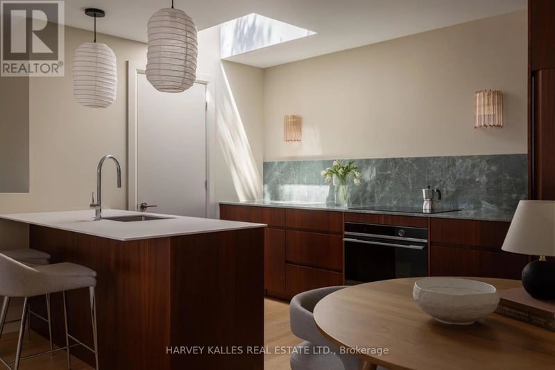 #D 157 Hallam Street, Toronto (Dovercourt-Wallace Emerson-Junction), Ontario, M6H1X3, Toronto (Dovercourt-Wallace Emerson-Junction), Ontario — photo 1 of 5