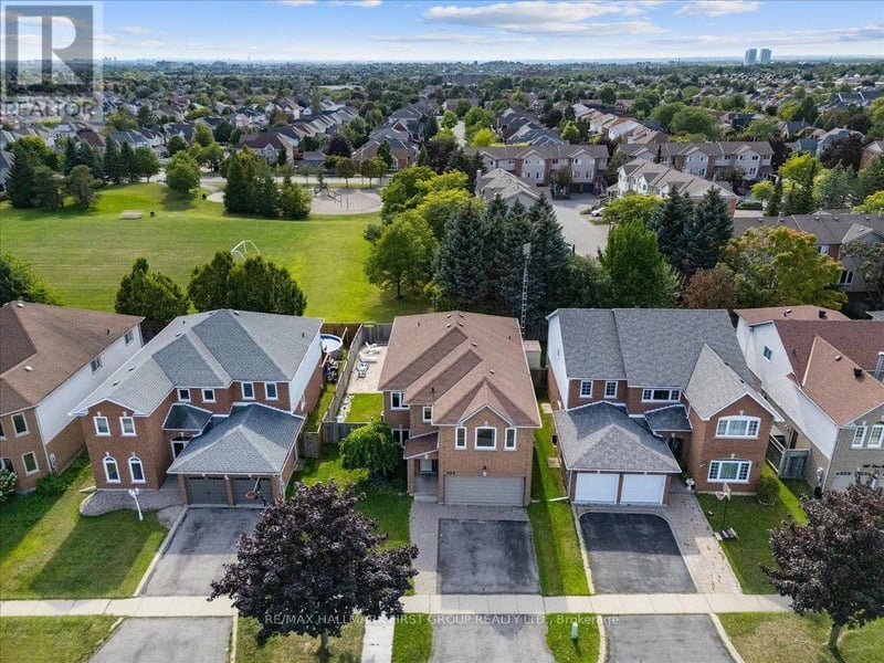989 Deer Valley Drive, Oshawa (Northglen), Ontario, L1J8N2, Oshawa (Northglen), Ontario — photo 1 of 5