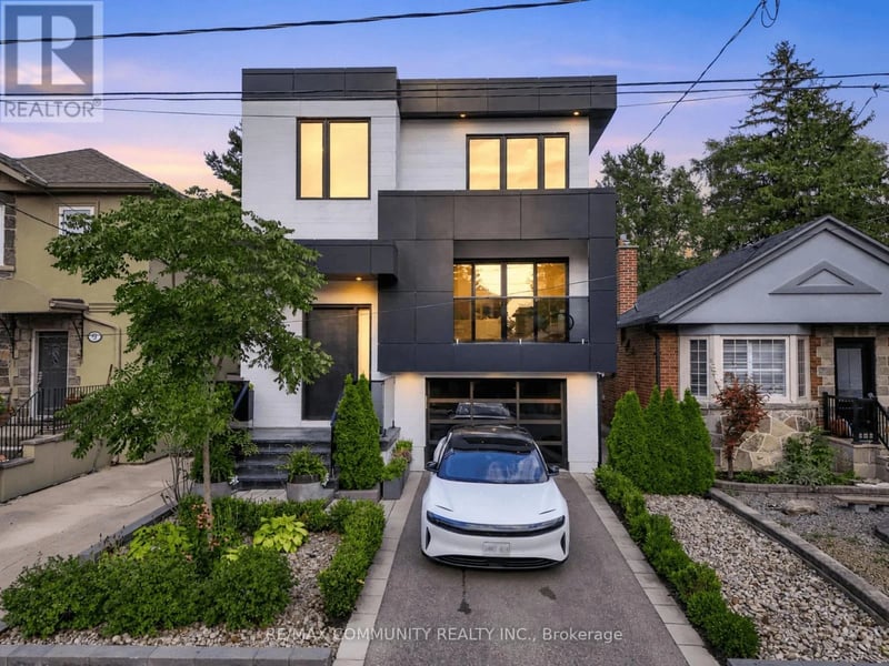 7 Derwyn Road, Toronto (East York), Ontario, M4J4M7, Toronto (East York), Ontario — photo 1 of 5