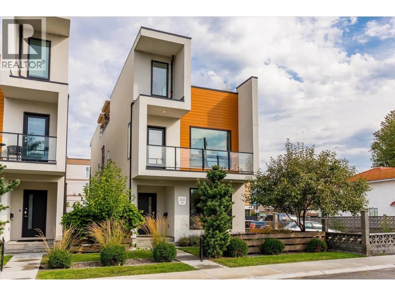 #101 651 Churchill Avenue, Penticton, British Columbia, V2A1E2, Penticton, British Columbia — photo 1 of 5