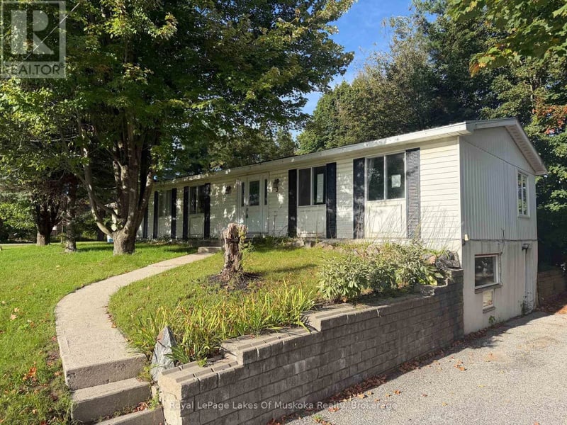 3 Wellington Street, Bracebridge, Ontario, P1L1E8, Bracebridge, Ontario — photo 1 of 5
