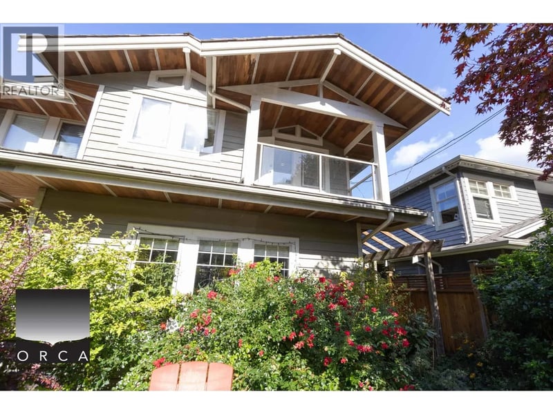 6351 DOUGLAS Street, West Vancouver, British Columbia, V7W2G1, West Vancouver, British Columbia — photo 1 of 5