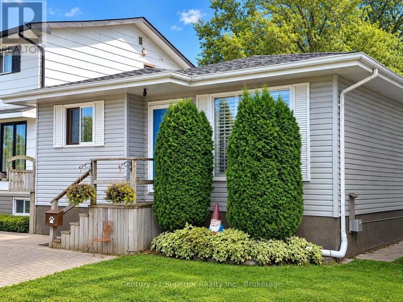 474 Brock Street East, Thunder Bay (Westfort), Ontario, P7E4H7, Thunder Bay (Westfort), Ontario — photo 1 of 5