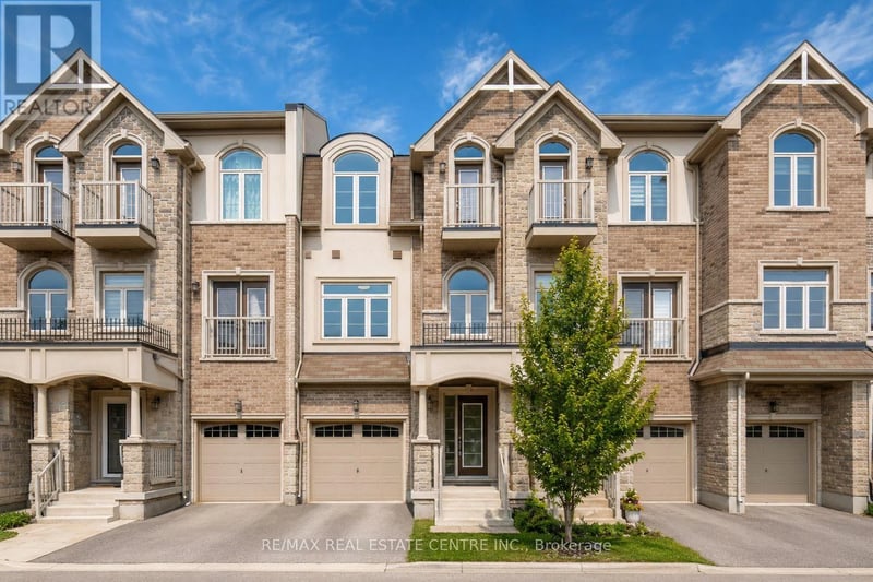 137 Borers Creek Circle, Hamilton (Waterdown), Ontario, L8B1W3, Hamilton (Waterdown), Ontario — photo 1 of 5