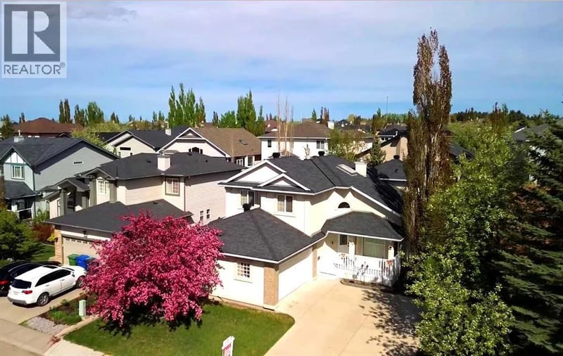 164 COVE Road, Chestermere, Alberta, T1X1E4, Chestermere, Alberta — photo 1 of 5