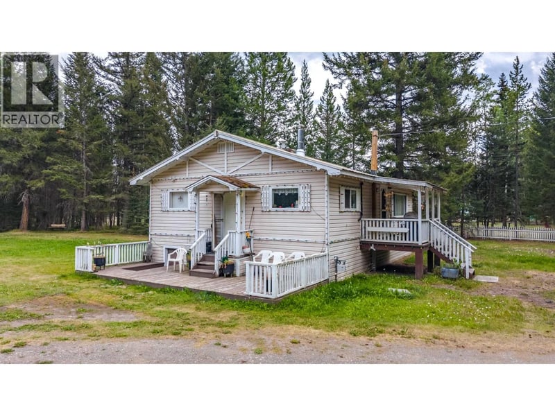 6247 AALTON Road, Horse Lake, British Columbia, V0K2E3, Horse Lake, British Columbia — photo 1 of 5