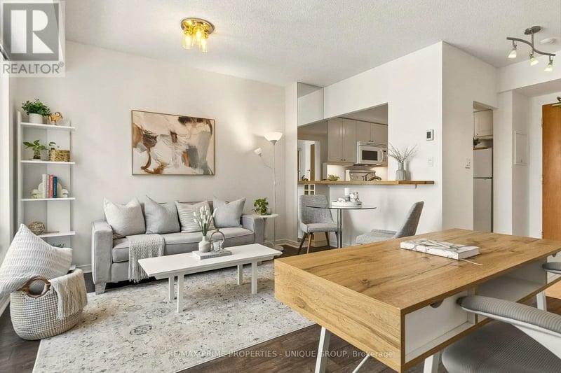 #1005 99 Hayden Street, Toronto (Church-Yonge Corridor), Ontario, M4Y3B4, Toronto (Church-Yonge Corridor), Ontario — photo 1 of 5