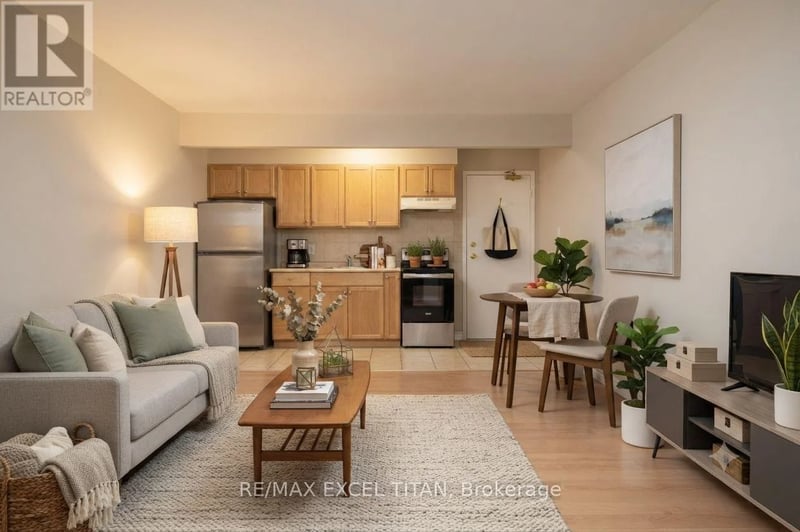 #136D 468 Ottawa Street, Hamilton (Corktown), Ontario, L8H4A6, Hamilton (Corktown), Ontario — photo 1 of 5
