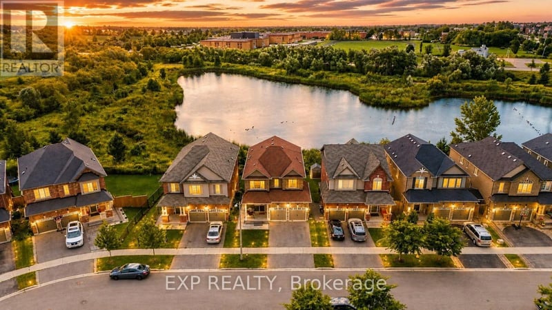 39 Purdy Place, Clarington (Bowmanville), Ontario, L1C0V2, Clarington (Bowmanville), Ontario — photo 1 of 5