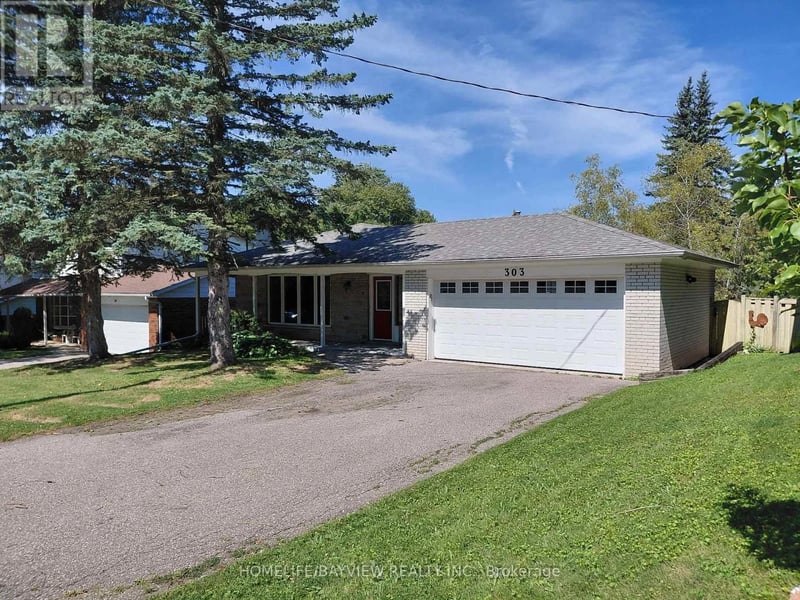 303 Millard(Main Level) Avenue, Newmarket (Central Newmarket), Ontario, L3Y1Z3, Newmarket (Central Newmarket), Ontario — photo 1 of 5