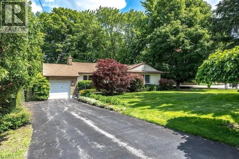 803 MONTGOMERY Drive, Ancaster, Ontario, L9G3H6, Ancaster, Ontario — photo 1 of 5