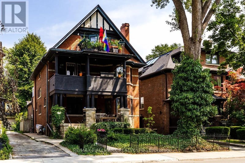 #Lower Back 321 Palmerston Boulevard, Toronto (Palmerston-Little Italy), Ontario, M6G2N5, Toronto (Palmerston-Little Italy), Ontario — photo 1 of 5