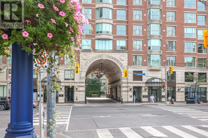#305 38 Avenue Road, Toronto (Annex), Ontario, M5R2G2, Toronto (Annex), Ontario — photo 1 of 5