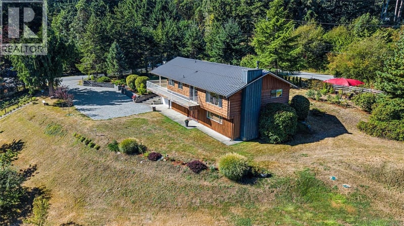 330 SaltSpring Way, Salt Spring, British Columbia, V8K2G7, Salt Spring, British Columbia — photo 1 of 5