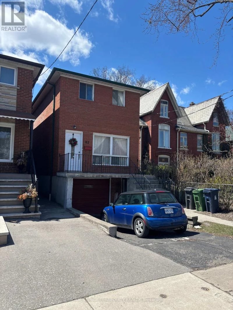 82 Main Street, Toronto (East End-Danforth), Ontario, M4E2V7, Toronto (East End-Danforth), Ontario — photo 1 of 5