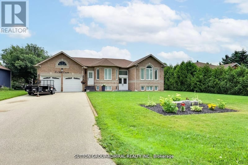 11 Club Court, Wasaga Beach, Ontario, L9Z1J8, Wasaga Beach, Ontario — photo 1 of 5
