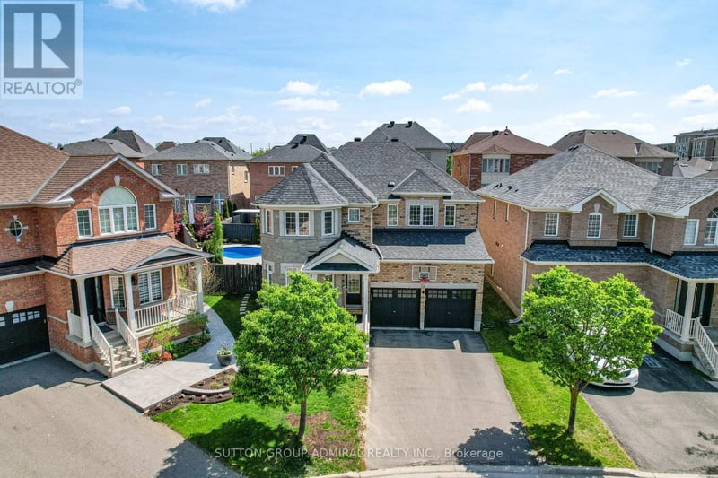 45 Gamla Road, Vaughan (Patterson), Ontario, L6A0W5, Vaughan (Patterson), Ontario — photo 1 of 5