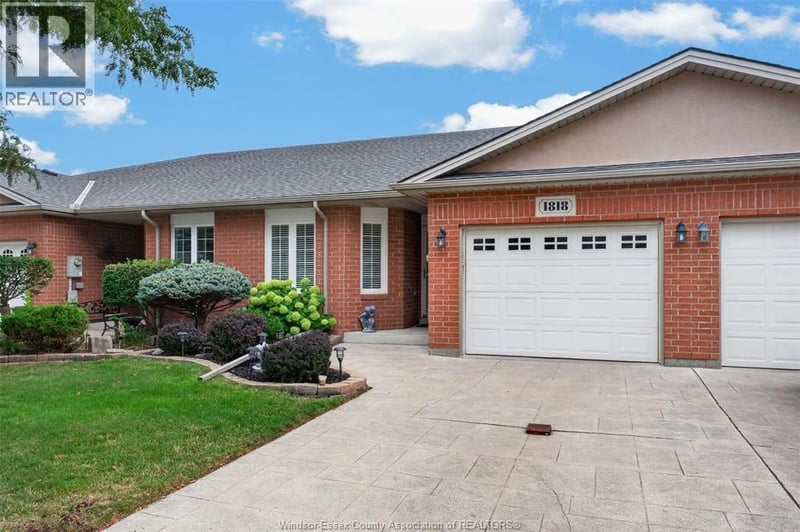 1818 LUXURY, Windsor, Ontario, N8P1T2, Windsor, Ontario — photo 1 of 5