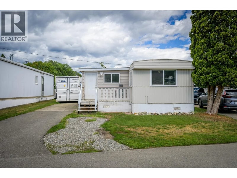 #112 2400 OAKDALE Way, Kamloops, British Columbia, V2B6W7, Kamloops, British Columbia — photo 1 of 5