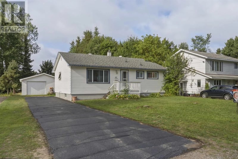 41 Centre ST, Sault Ste Marie, Ontario, P6A4P5, Sault Ste Marie, Ontario — photo 1 of 5