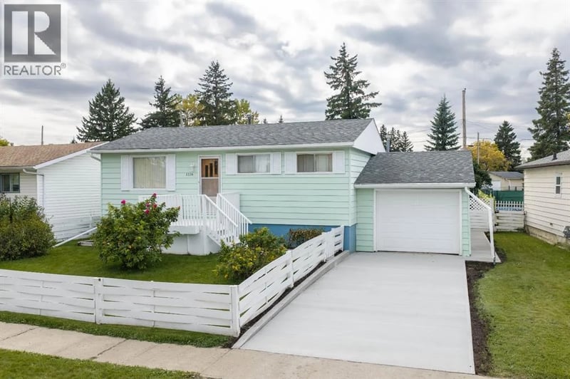 5536 Wagoner Crescent, Whitecourt, Alberta, T7S1A8, Whitecourt, Alberta — photo 1 of 5