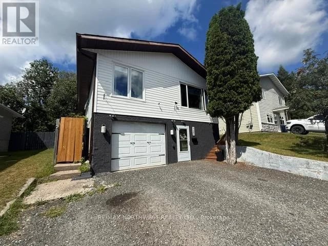 120 Minto Cres, Kenora (Amethyst), Ontario, P9N3K2, Kenora (Amethyst), Ontario — photo 1 of 5
