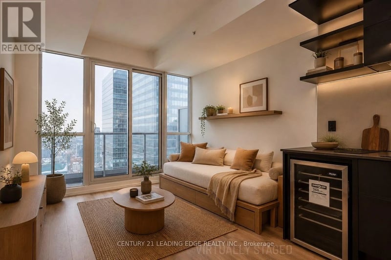 #4404 70 Temperance Street, Toronto (Bay Street Corridor), Ontario, M5H0B1, Toronto (Bay Street Corridor), Ontario — photo 1 of 5