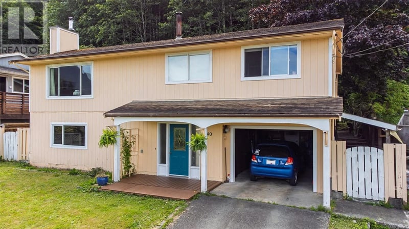 540 MacMillan Drive, Sayward, British Columbia, V0P1R0, Sayward, British Columbia — photo 1 of 5