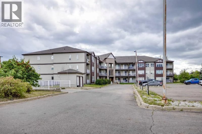 290 Plamondon Drive, Fort McMurray, Alberta, T9K0A5, Fort McMurray, Alberta — photo 1 of 5