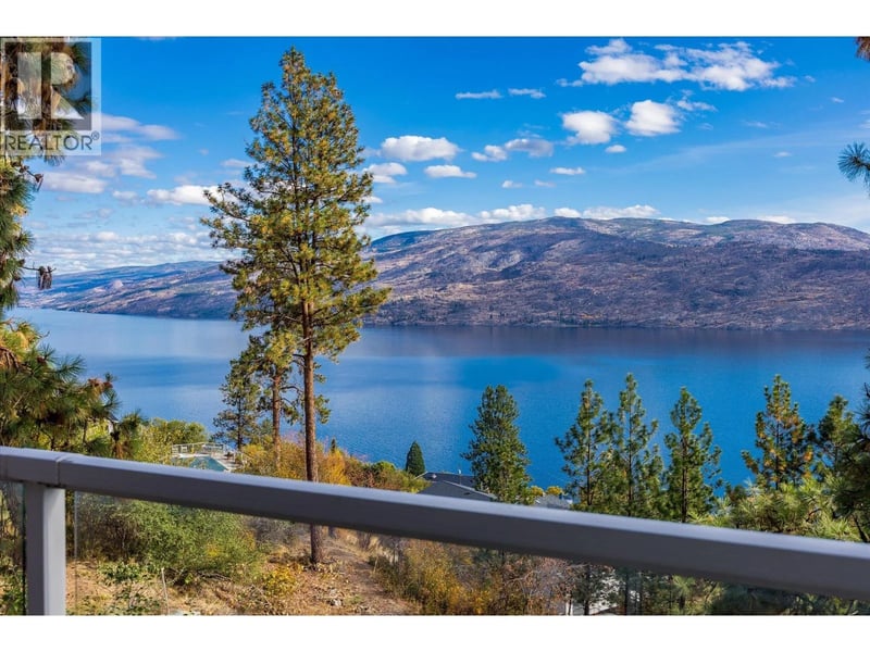 5821 Atkinson Crescent, Peachland, British Columbia, V0H1X4, Peachland, British Columbia — photo 1 of 5