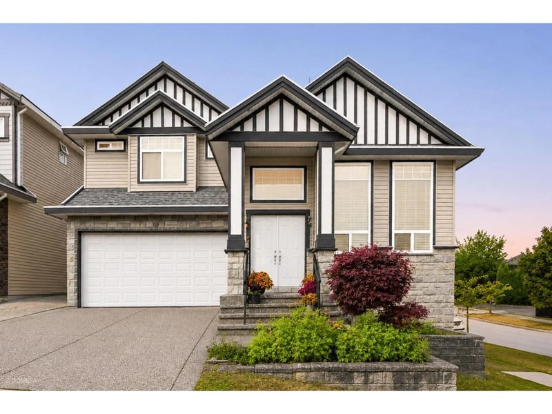 6191 146 Street, Surrey, British Columbia, V3S3A1, Surrey, British Columbia — photo 1 of 5