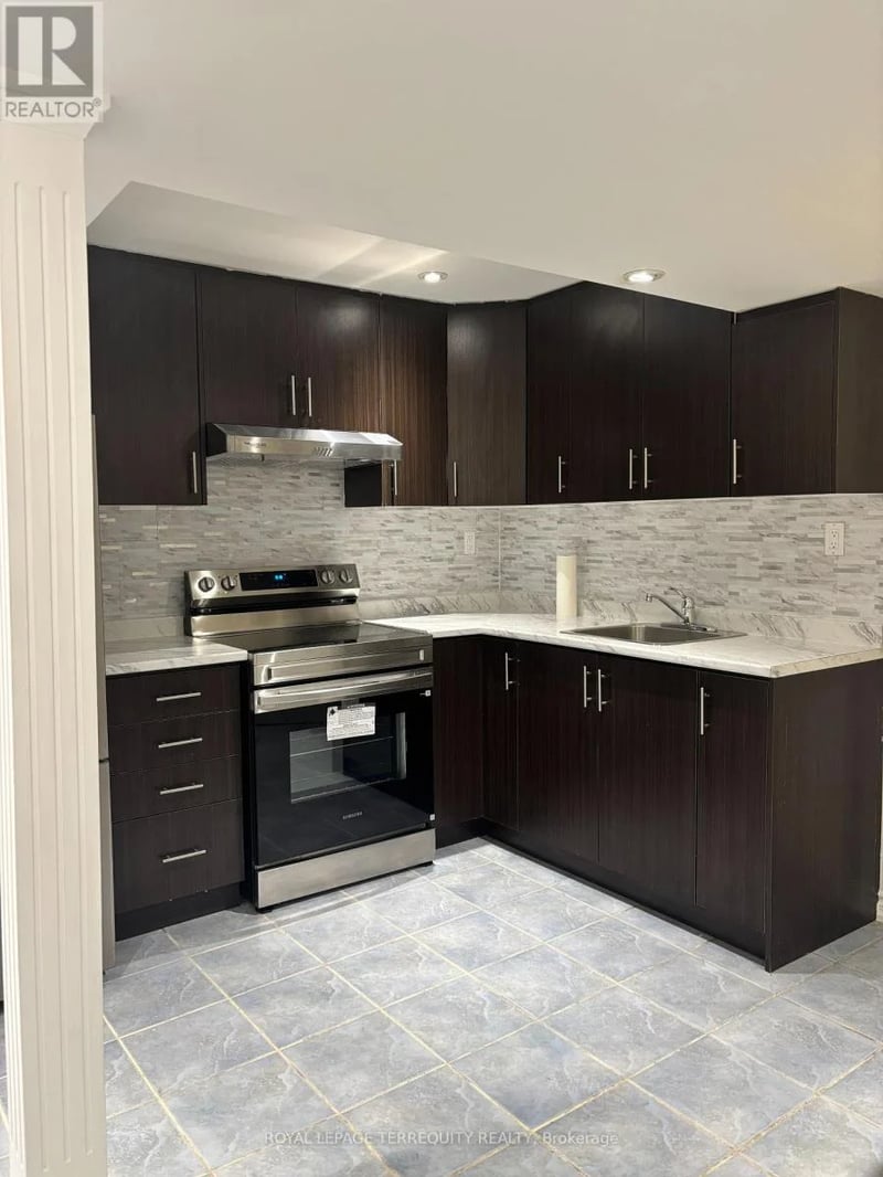 26 Tangleridge Boulevard, Brampton (Sandringham-Wellington), Ontario, L6R2X5, Brampton (Sandringham-Wellington), Ontario — photo 1 of 5