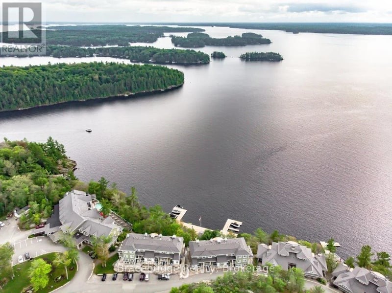 #B102-C1 1869 Muskoka Rd 118 Highway West, Muskoka Lakes (Monck (Muskoka Lakes)), Ontario, P1L1W8, Muskoka Lakes (Monck (Muskoka Lakes)), Ontario — photo 1 of 5