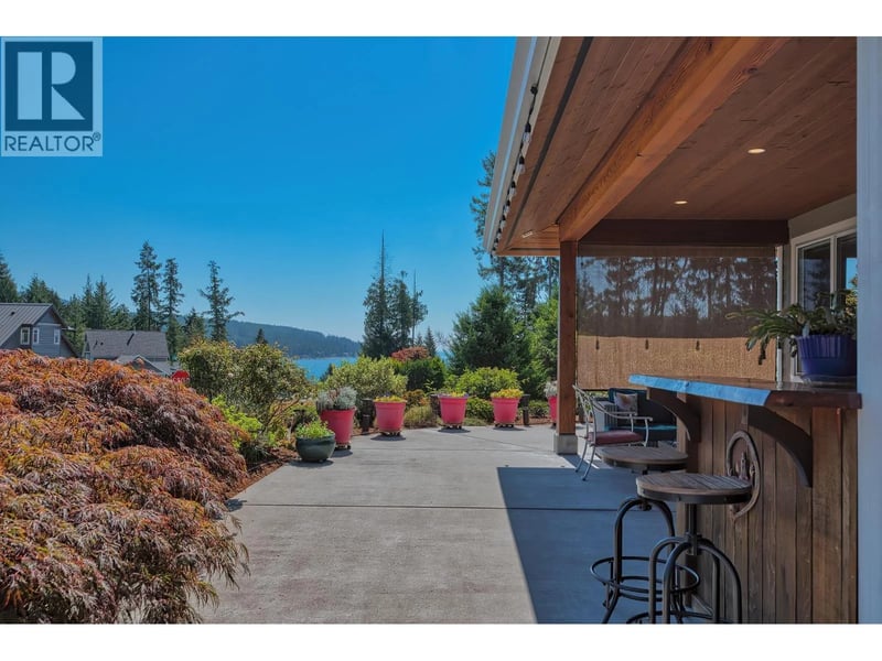 9326 JORGENSEN Place, Halfmoon Bay, British Columbia, V7Z1B4, Halfmoon Bay, British Columbia — photo 1 of 5
