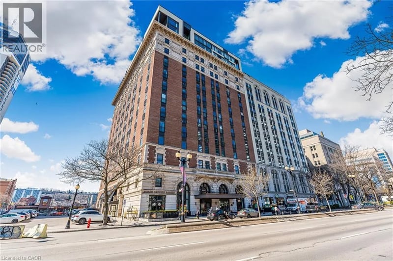 #415 118 KING Street East, Hamilton, Ontario, L8N0A9, Hamilton, Ontario — photo 1 of 5