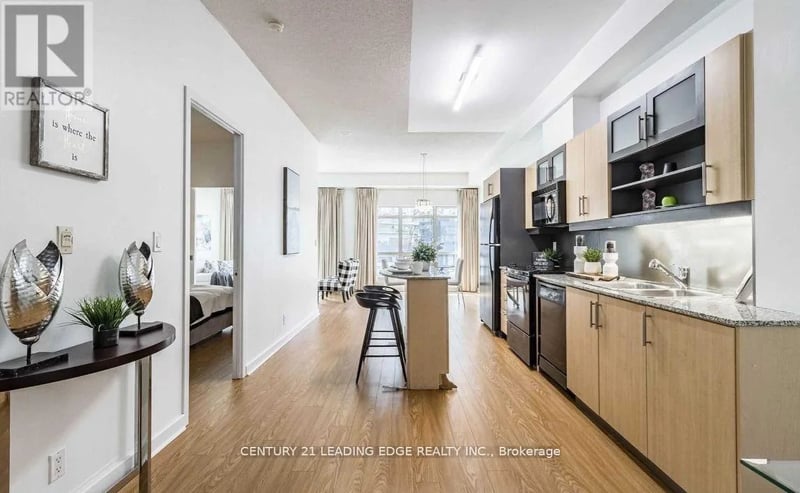 #203 350 Wellington Street West, Toronto (Waterfront Communities), Ontario, M5V3W9, Toronto (Waterfront Communities), Ontario — photo 1 of 5
