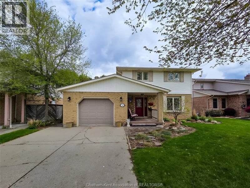 58 HARVEST Crescent, Chatham, Ontario, N7L5C4, Chatham, Ontario — photo 1 of 5