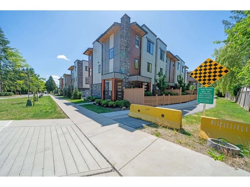 #8 15950 ALDER Place, Surrey, British Columbia, V4A0C9, Surrey, British Columbia — photo 1 of 5