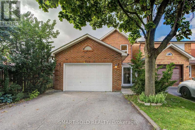 857 Messenger Meadow Drive, Mississauga (Creditview), Ontario, L5C3T1, Mississauga (Creditview), Ontario — photo 1 of 5