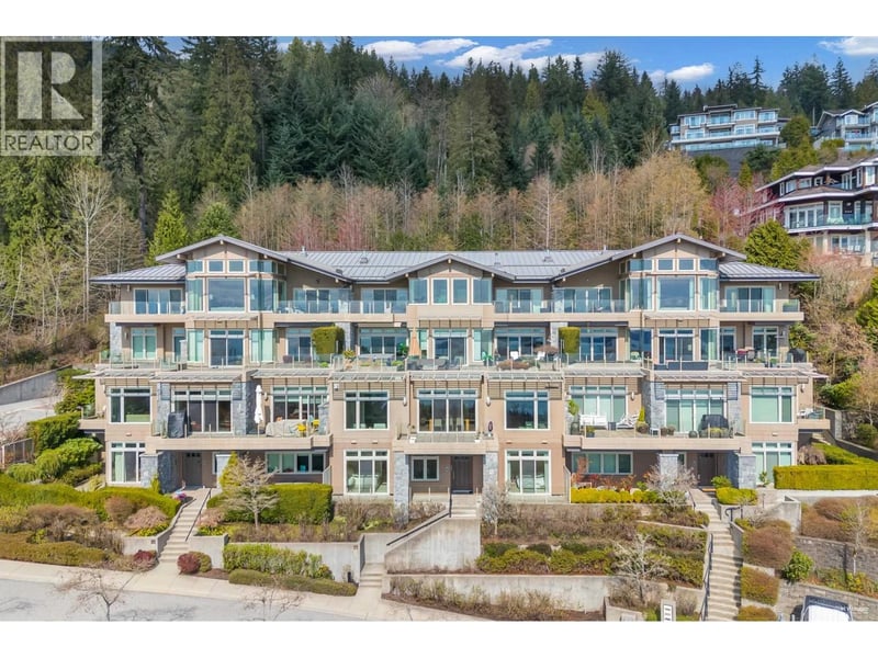 #102 2575 GARDEN Court, West Vancouver, British Columbia, V7S0A2, West Vancouver, British Columbia — photo 1 of 5