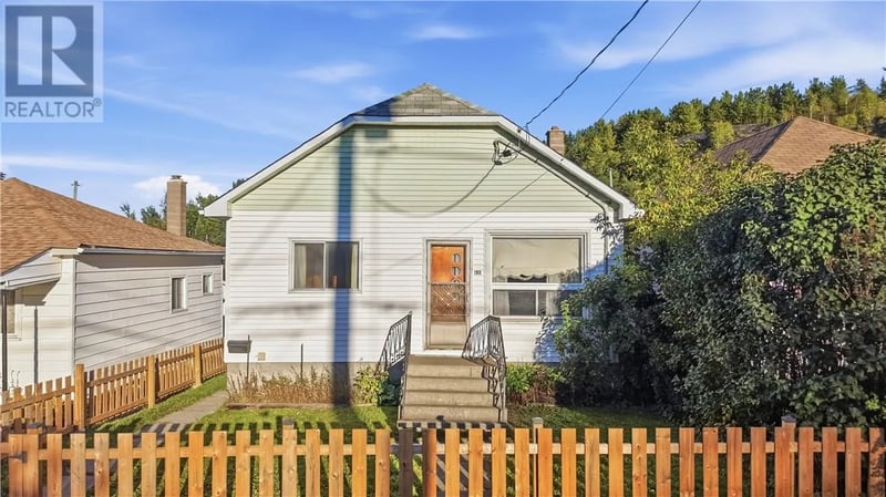 380 Melvin Avenue, Sudbury, Ontario, P3C4X3, Sudbury, Ontario — photo 1 of 5